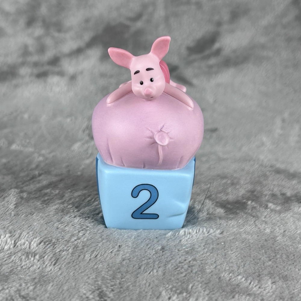 Disney Pooh & Friends TWO IS FOR GROWING FAST AND FASTER PIGLET